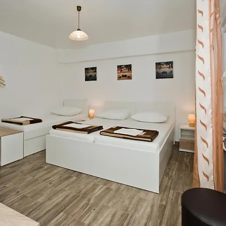 Guesthouse Aurora Guest house 3*