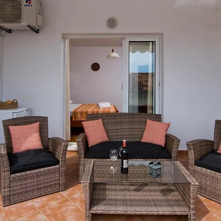Guesthouse Aurora