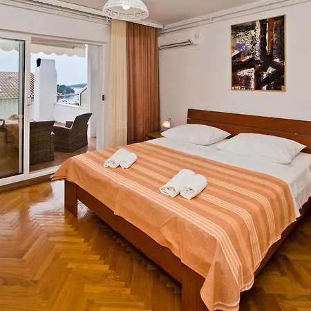 Guesthouse Aurora